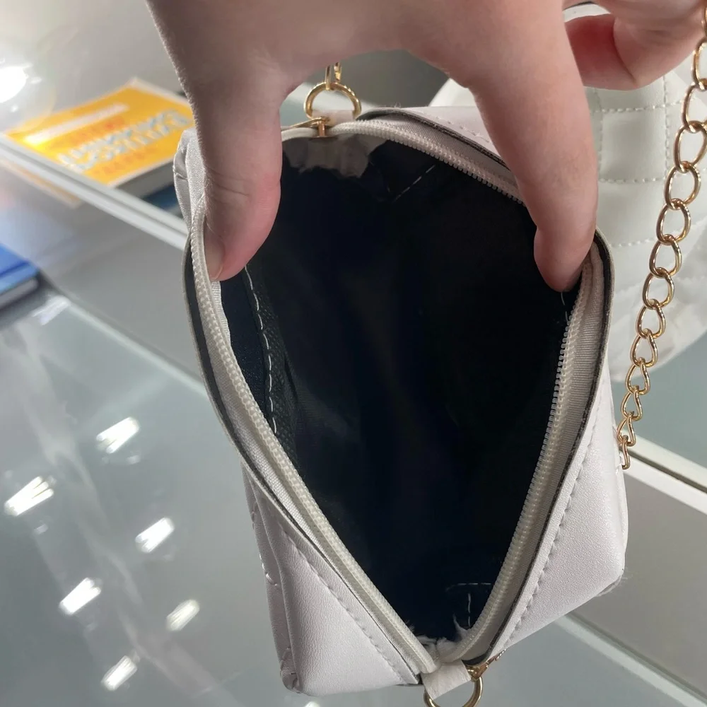 White shoulder bag - Picture 3 of 4